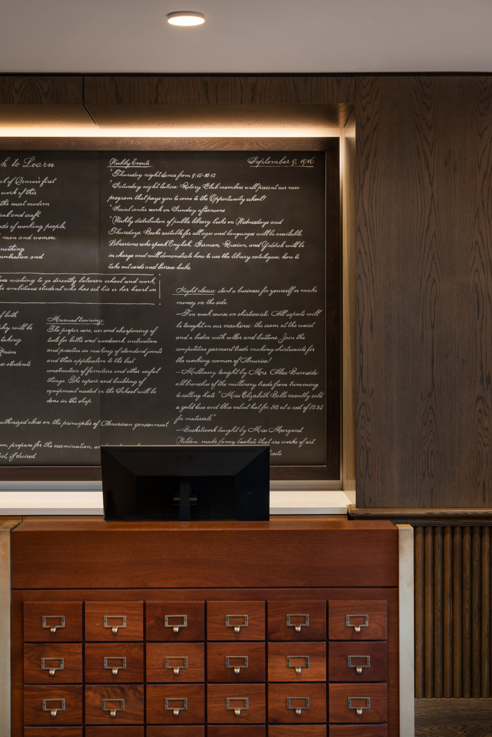 The_Slate_Front_Desk_Detail_Vertical
